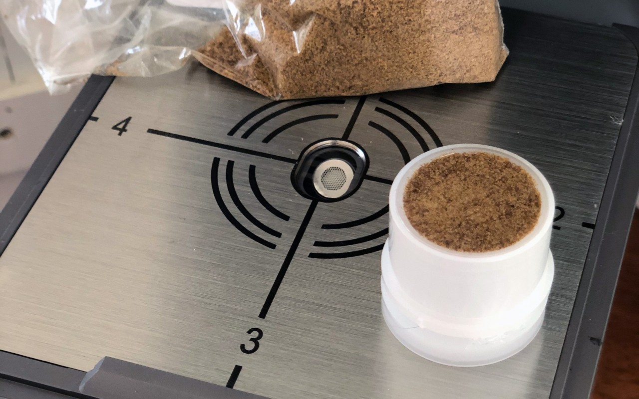 用XRF光谱法分析动物饲料