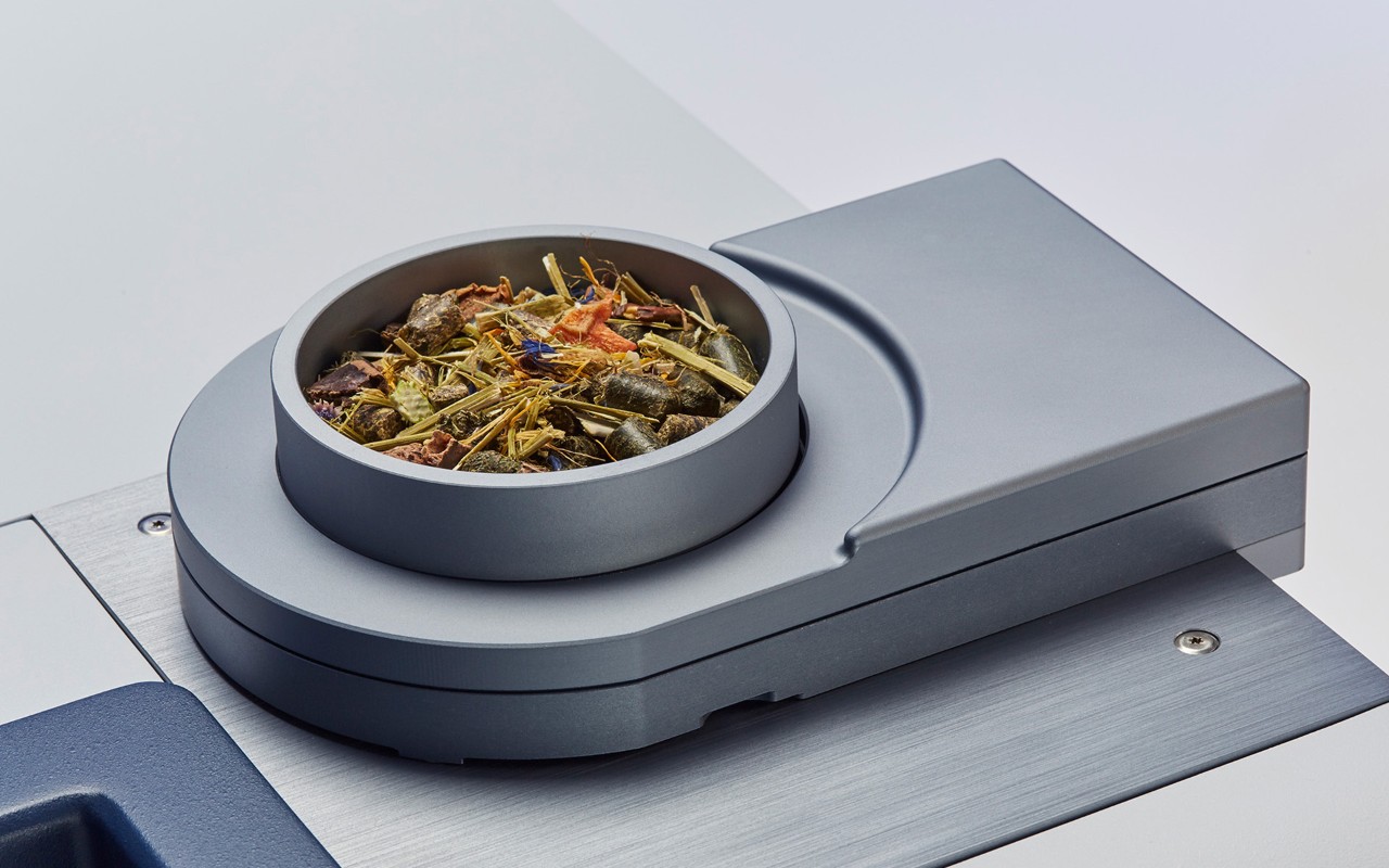 用FT-NIR光谱法分析宠物食品