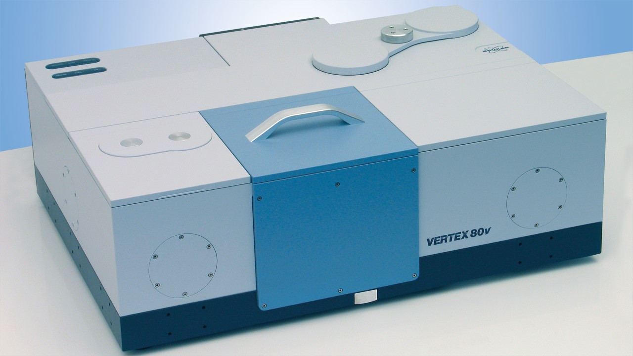 Under the same conditions can easily implement in samples with a vacuum chamber FTIR and terahertz continuous wave measurement